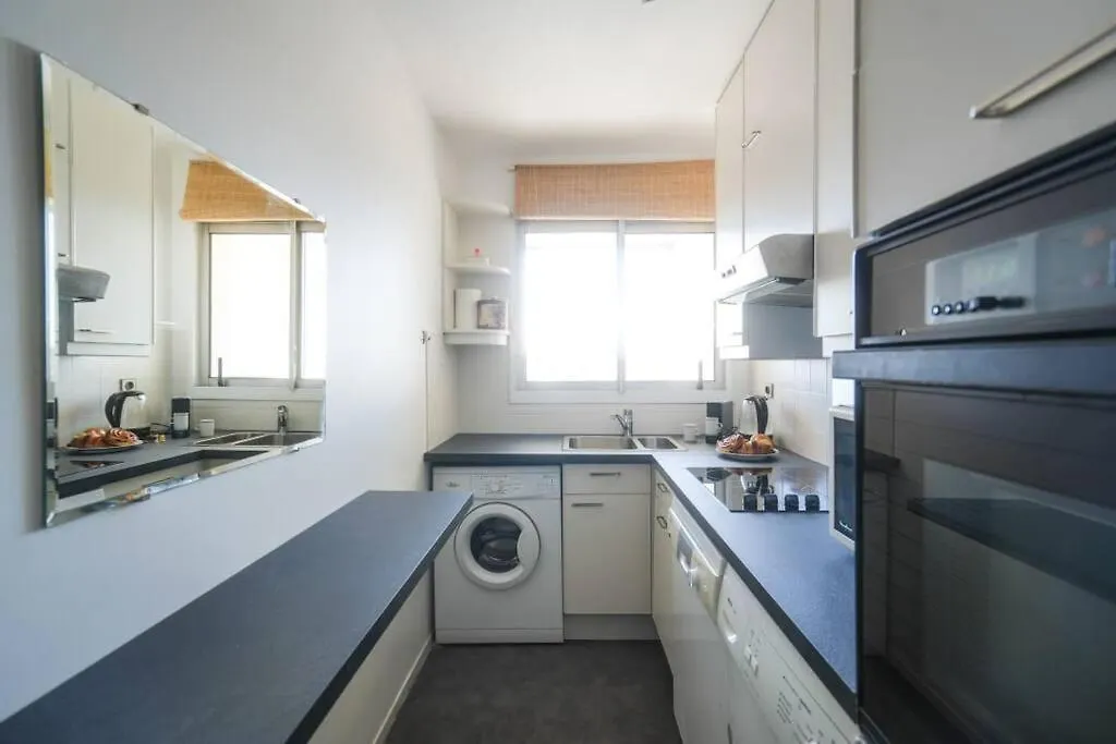 Beautifully Designed 1br With King Size Bed Apartman Párizs