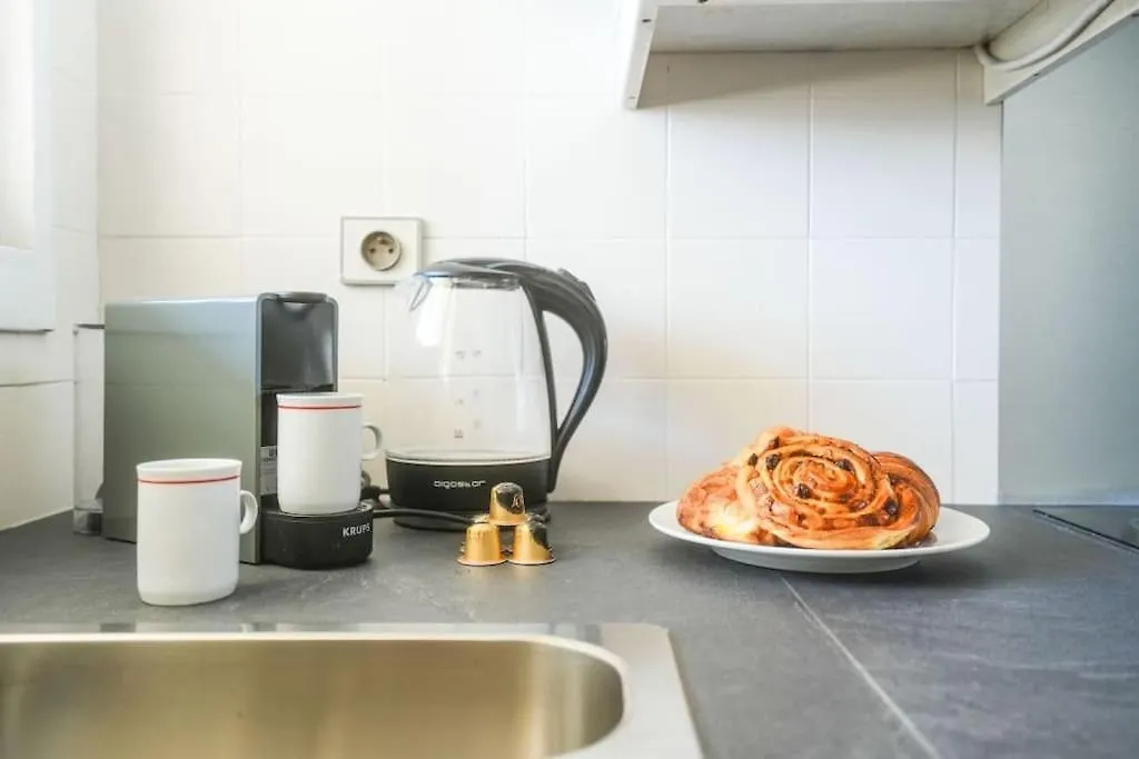 Beautifully Designed 1br With King Size Bed * Paris